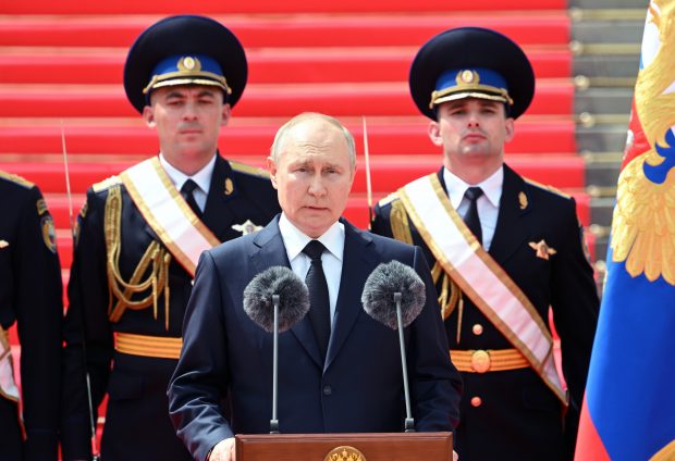 VARIANTA SCHIMBĂRII LUI PUTIN. O personalitate rusă spune că serviciul secret FSB, urmașul KGB-ului, a fost în spatele lui Prigojin, „care a acționat cu viteza fulgerului și cu un succes incredibil”. Ce ar urma