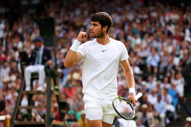Alcaraz, noul campion de la Wimbledon 2023! Spaniolul de 20 de ani l-a învins într-o finală dramatică pe veteranul Djokovic, câștigător a 7 trofee pe iarba londoneză