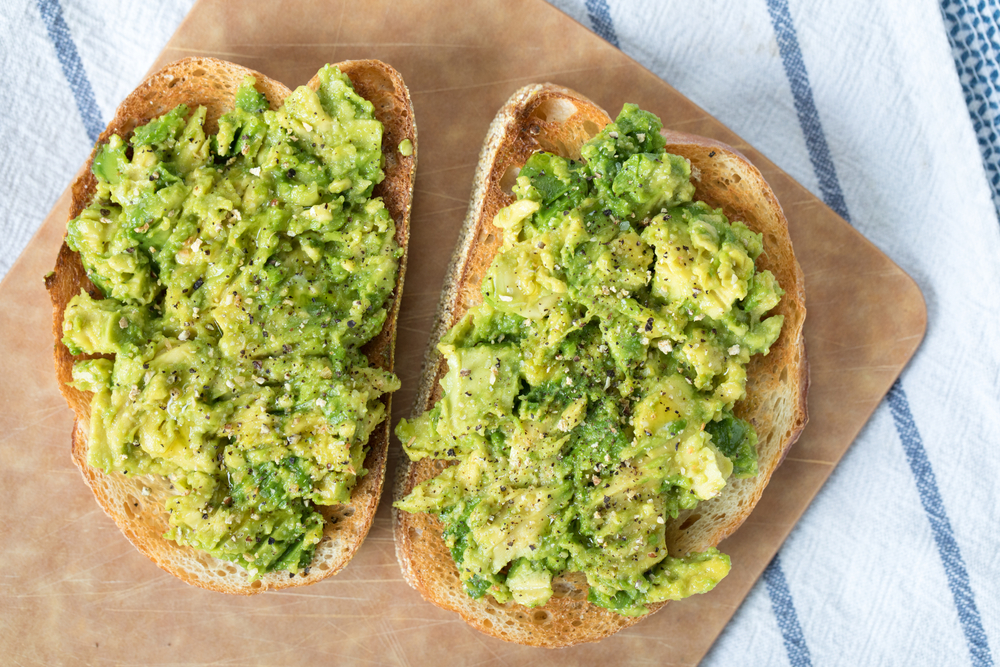 bruchete cu avocado