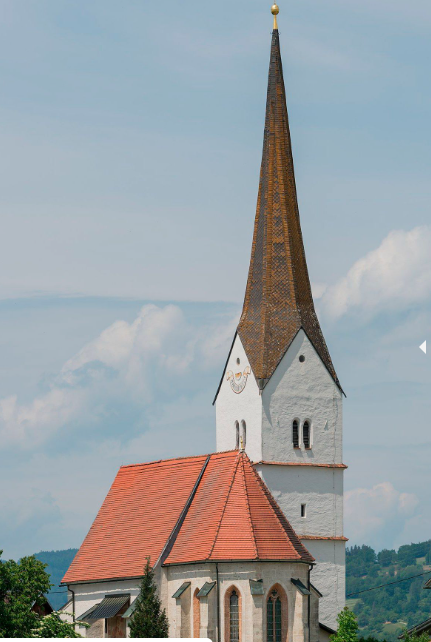 Mii de oameni fără curent și 200 de evacuați, după furtuna violentă care a afectat Austria. O biserică construită în secolul al XV-lea a fost grav avariată