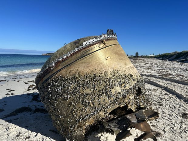 Un obiect „neidentificat” a eșuat pe o plajă din vestul Australiei. Autoritățile încearcă să află ce este și de unde provine acesta