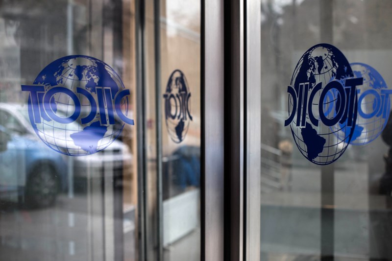 Percheziții DIICOT La Mafia Gunoaielor, Care Introducea Ilegal Deșeuri în țară. Cum Funcționa Rețeaua