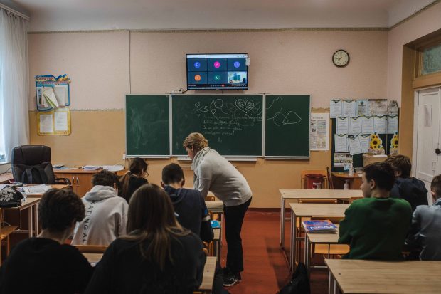 Profesoară înregistrată când le spunea elevilor că Ligia Deca este „o imbecilă”. Comportamentul ei, reclamat în trecut și de părinți