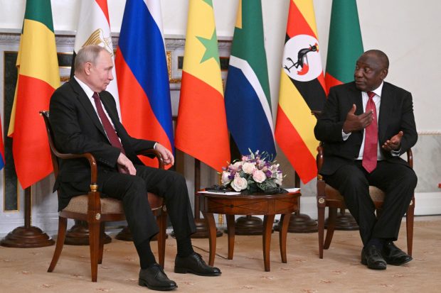Africa de Sud a cerut Rusiei să nu-l trimită pe Putin la summitul BRICS, în contextul mandatului de arestare emis de CPI. Răspunsul Moscovei