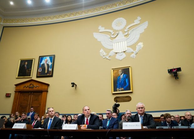 OZN-urile și extratereștrii, subiect de discuții în Congresul american. Un martor a spus că piloților le e frică să povestească despre ce văd
