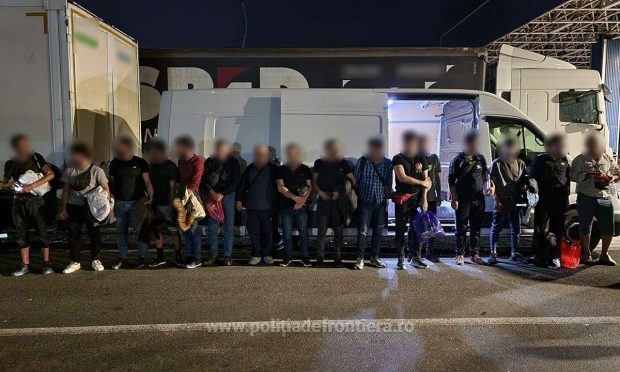 Zeci de migranți au fost prinși la vămile din Arad în timp ce încercau să iasă ilegal din România