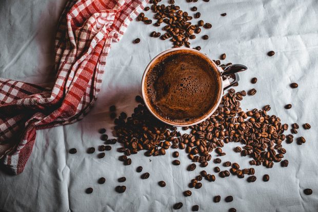 5 avantaje aduse de consumul de cafea boabe