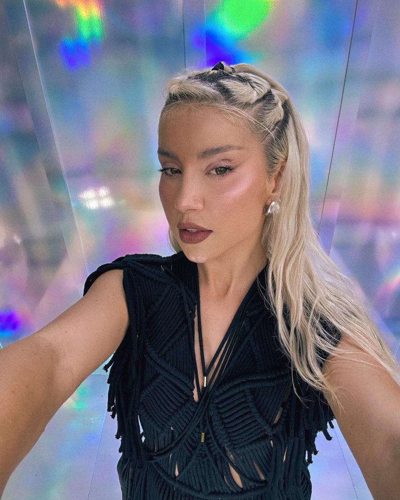 alina ceusan prezentatoare love island 4