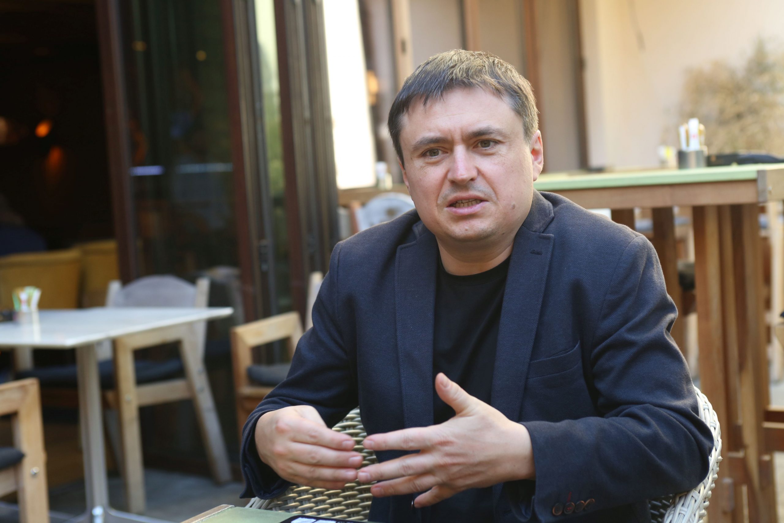 Bulgarian Cristian Mungiu The Globalization of Auteur Cinema