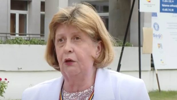 Șefa Spitalului Urziceni, unde o tânără a născut pe trotuar, suspendată de primar la două zile după incident