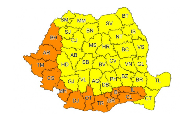 Alerta de caniculă, prelungită de meteorologi. Zonele aflate sub avertizare meteo și sâmbătă