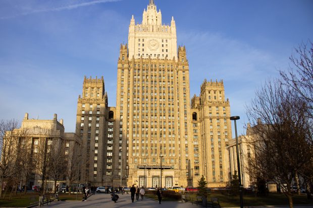 Rusia a introdus cote pentru numărul de diplomați ai României la Moscova, „ca răspuns simetric la limitele impuse ambasadei de la Bucureşti”