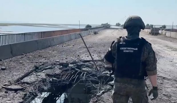 Kievul a atacat cu rachete Storm Shadow, furnizate de Marea Britanie, podurile dintre Crimeea și Ucraina ocupată, anunță un guvernator prorus