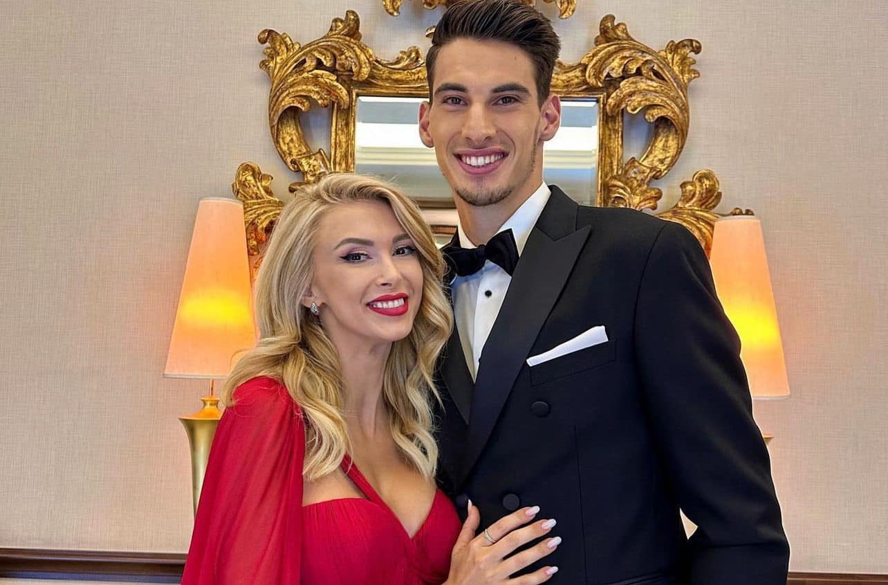 Andreea Bălan A Spus Abia Acum Cum A început Relația Cu Victor Cornea. „În Casa Părinților Lui, Am Avut O Revelație și Un șoc” Andreea Bălan A Spus Abia Acum Cum A început Relația Cu Victor Cornea. „În Casa Părinților Lui, Am Avut O Revelație și Un șoc”