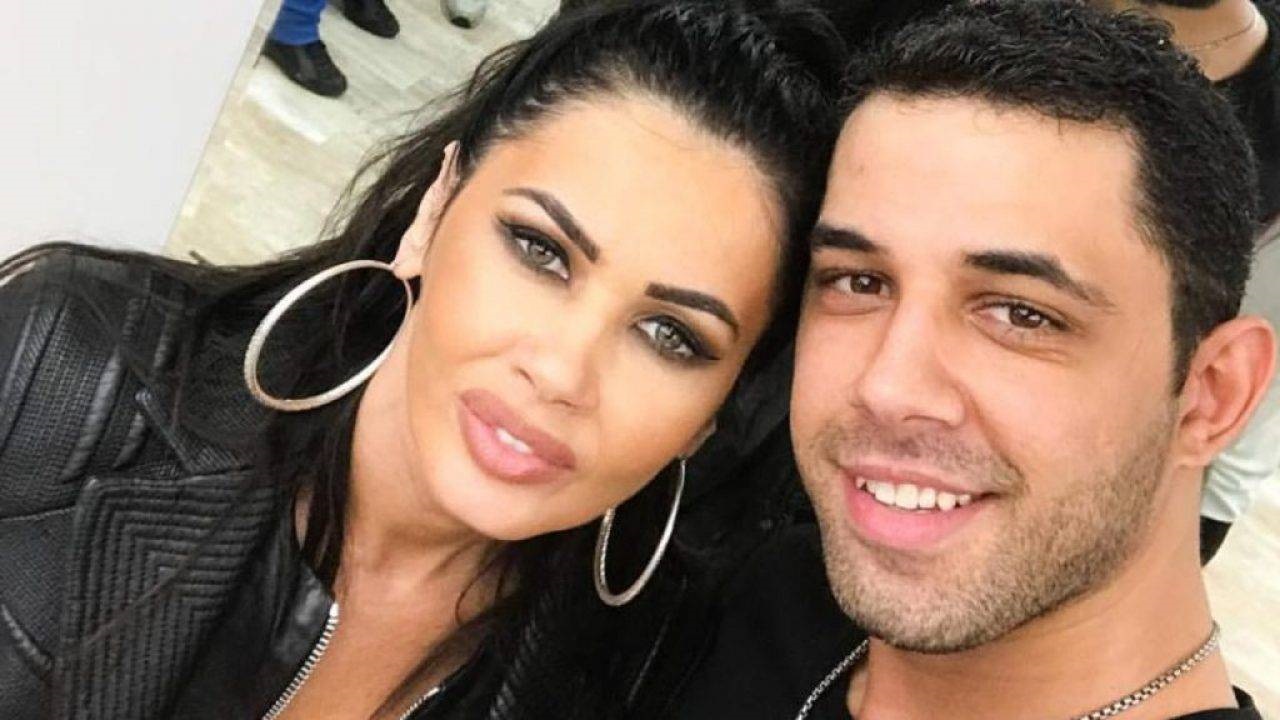 Alex Ashraf Rupe Tăcerea în Plin Divorț De Oana Zăvoranu: „Am Lăsat Totul în Urmă și Am Plecat Doar Cu Hainele Mele”. Ce Dovezi Vrea Să Arate în Instanță Alex Ashraf Rupe Tăcerea în Plin Divorț De Oana Zăvoranu: „Am Lăsat Totul în Urmă și Am Plecat Doar Cu Hainele Mele”. Ce Dovezi Vrea Să Arate în Instanță