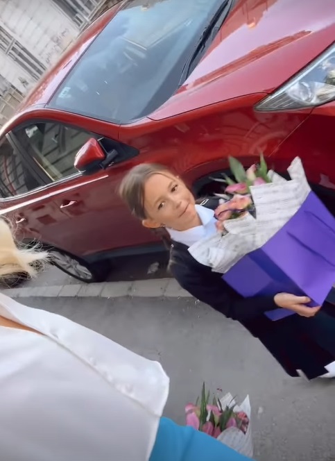 andreea balan prima zi de scoala fetite 4