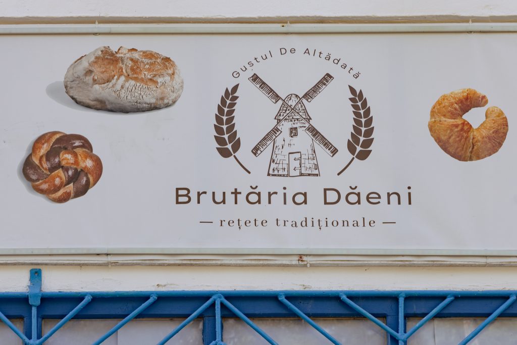 Un preot înființează o brutărie cu rețete tradiționale într-o comună izolată de pe Dunăre, cu proprie finanțare și fonduri europene: „Descoperă pâine autentică, unică în oraș” 2 brutarie daeni p 12