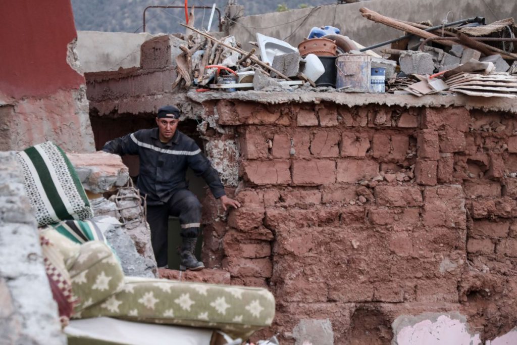 Echipe internaționale se unesc pentru operațiunile de salvare în Maroc, în timp ce numărul deceselor din cauza cutremurului a depășit 2.100 2 cutremur maroc 6