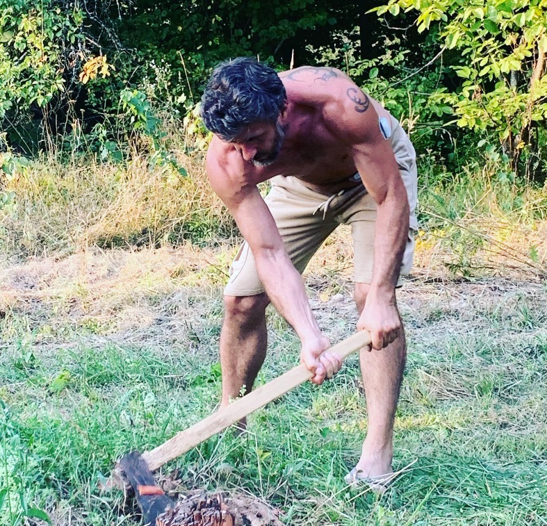 Dana Nălbaru dezvăluie noua casă de la țară: Imagini și mărturii despre petrecerea timpului în această oază liniștită 6 dragos bucur casa la tara in arges