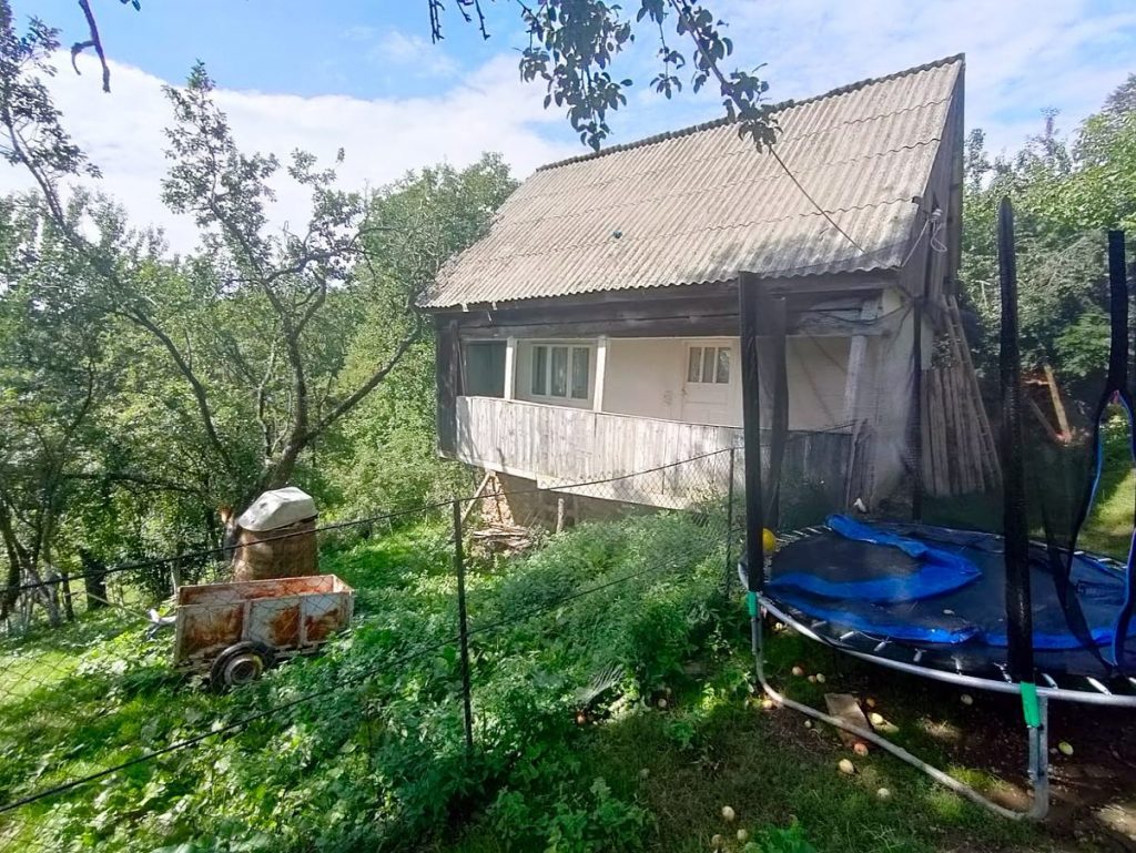 fotografie cu scoala din pastesti inchisa pentru anul scolar 2022 2023 dupa ce au ramas doar doi copii foto fundatia prison fellowship romania