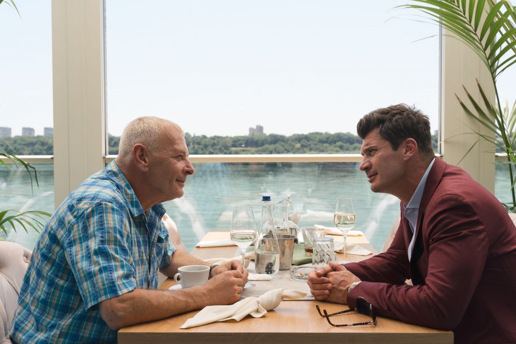 Recenzia primului episod din „Groapa”, noul serial de la PRO TV: O surpriză uriașă pentru telespectatori 2 franco si sandu