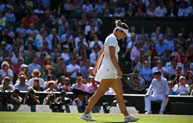 Suspendată 4 ani pentru dopaj, Simona Halep trebuie să dea înapoi și premiile câștigate după 29 august 2022. ITIA ceruse să returneze aproape 2 milioane de dolari