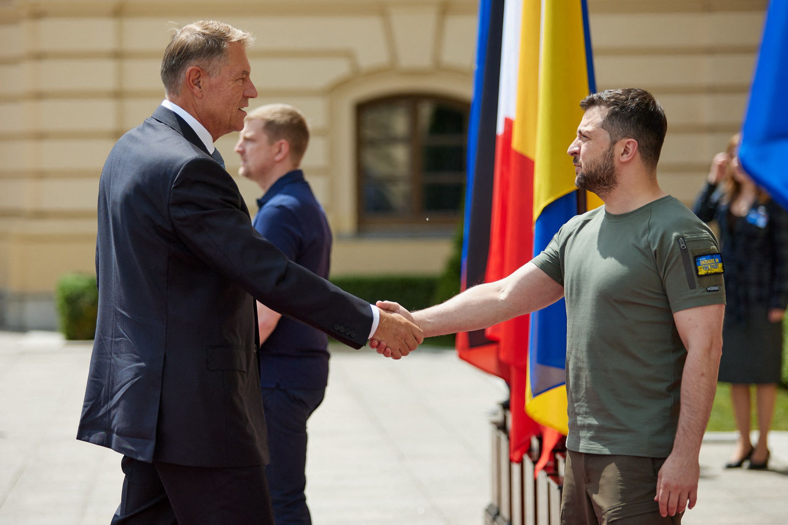 Romtehnica este cel mai mare exportator român în Ucraina, în ultimii doi ani, dezvăluie Europa Liberă. Valoarea livrărilor de armament, secretă