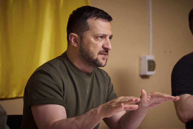 România, Dată Ca Exemplu De Volodimir Zelenski: „Aşteptăm De La Alte ţări Vecine Aceeaşi Cooperare Constructivă” România, Dată Ca Exemplu De Volodimir Zelenski: „Aşteptăm De La Alte ţări Vecine Aceeaşi Cooperare Constructivă”