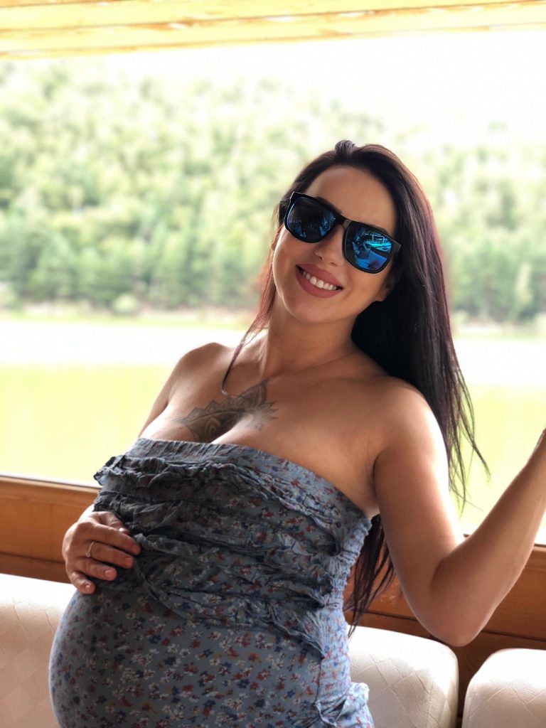 larisa dragulescu insarcinata 6