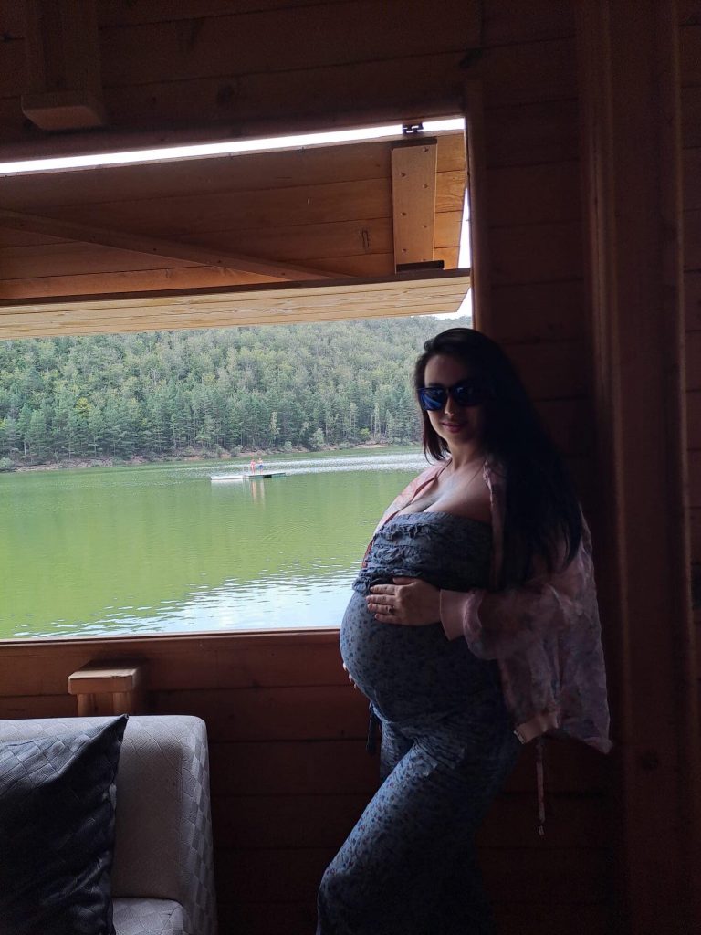 larisa dragulescu insarcinata 7