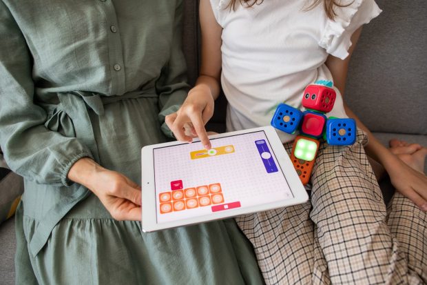 Cum să înveți Programare de la 0? 3 cursuri de programare pentru copii