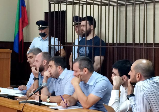 „Un fals de la început până la sfârșit”. 17 ani de închisoare pentru un jurnalist independent rus, acuzat de „finanțarea terorismului”