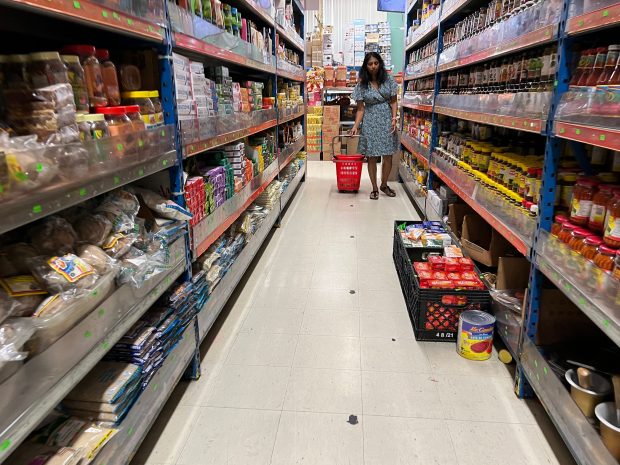 Canada își intensifică eforturile pentru a ține sub control creșterea prețurilor la alimente. Ce le cere lanțurilor de magazine