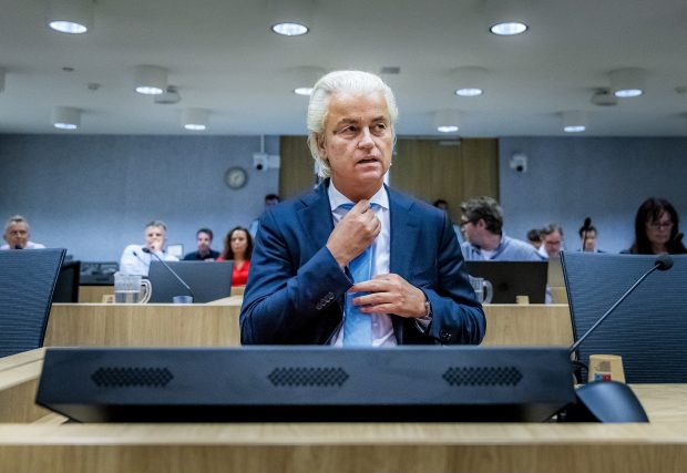 12 ani de pușcărie pentru jucătorul pakistanez de cricket care a oferit 21.000 de euro pentru asasinarea politicianului extremist Geert Wilders