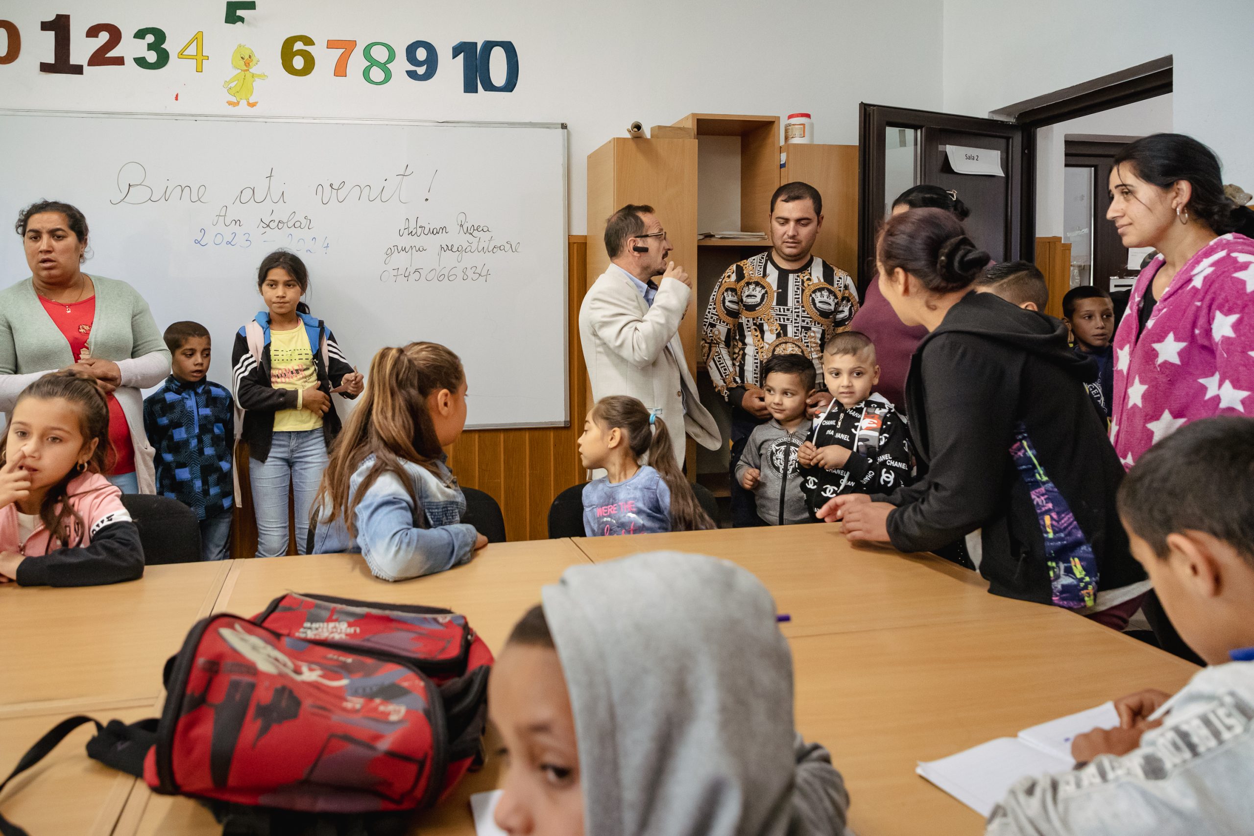 O dirigintă inspirată: Refacerea drumului de 7 kilometri spre școală pentru copiii romi duce la apariția unei noi școli 12 scoala tufanu p 147 scaled