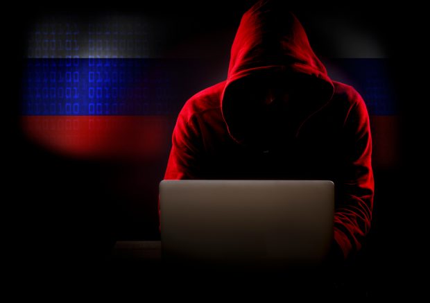 Marea Britanie și SUA sancționează banda cibernetică rusă care a extorcat aproape 1 miliard de dolari de instituțiile occidentale de asistență medicală