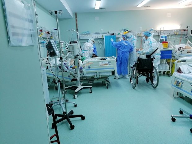 Câți bani au confiscat procurorii de la medicii Spitalului Marius Nasta în dosarul de luare de mită pentru operații