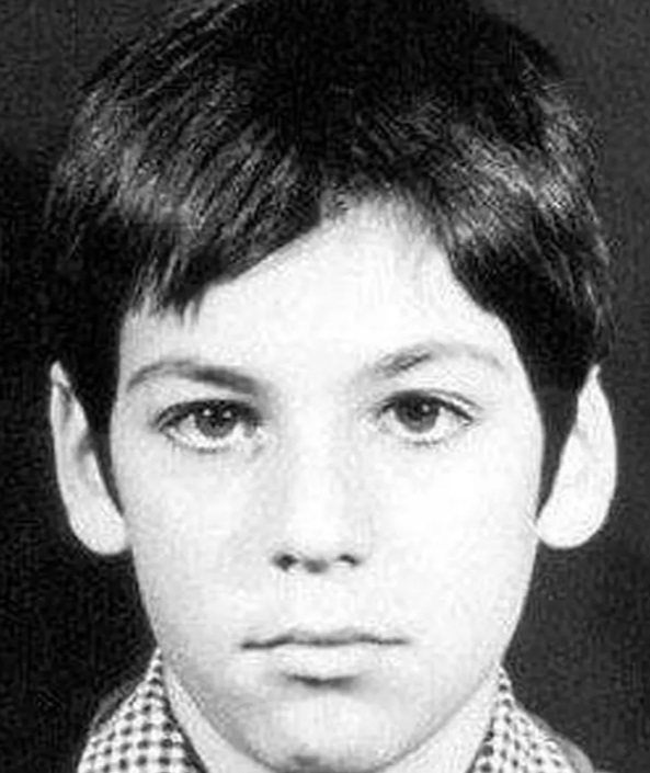 Prima zi de școală: Vedetele dezvăluie amintirile cu colegii și învățătorii din trecutul lor 10 stefan banica jr prima zi de scoala