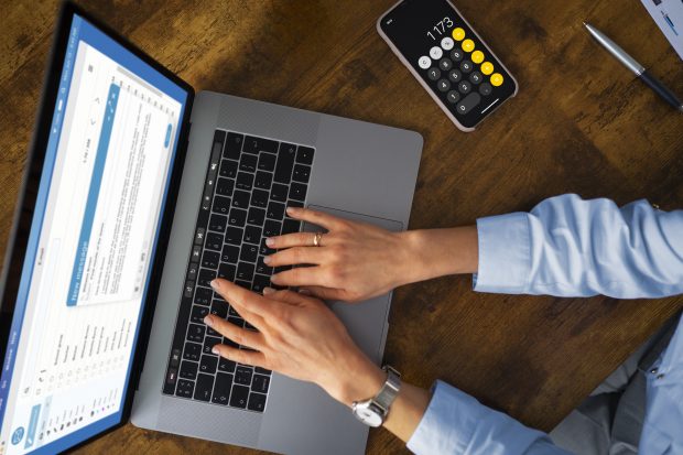 5 avantaje în a lucra cu un expert contabil online