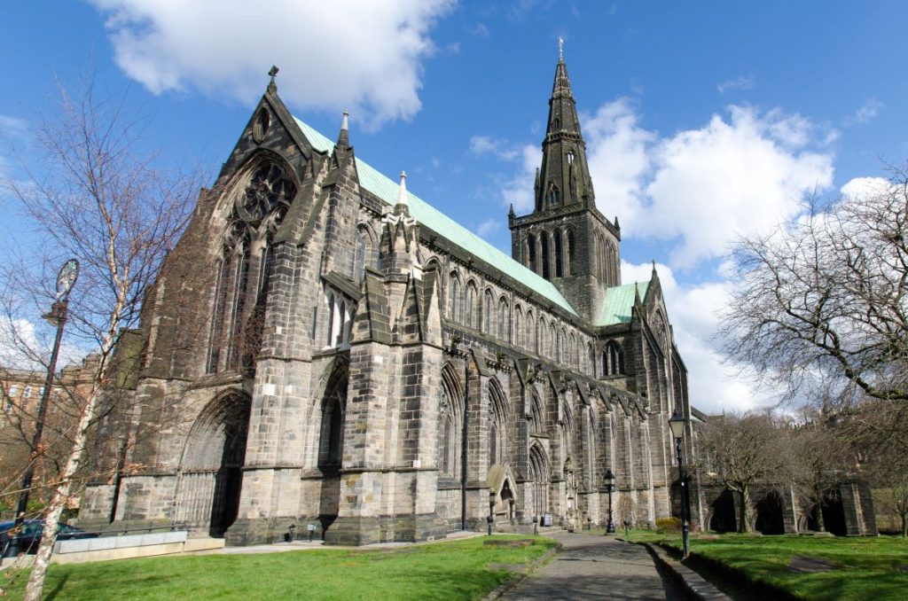 Cele mai populare atracții turistice din Glasgow pe care să le vizitezi 1 ce sa vizitezi in glasgow glasgow cathedral