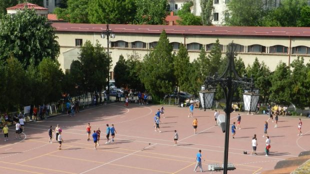 Grevă generală la Universitatea de Educație Fizică și Sport din București. Studenții acuză instituția că a încasat ilegal bani sub pretextul unor reparații la cămine