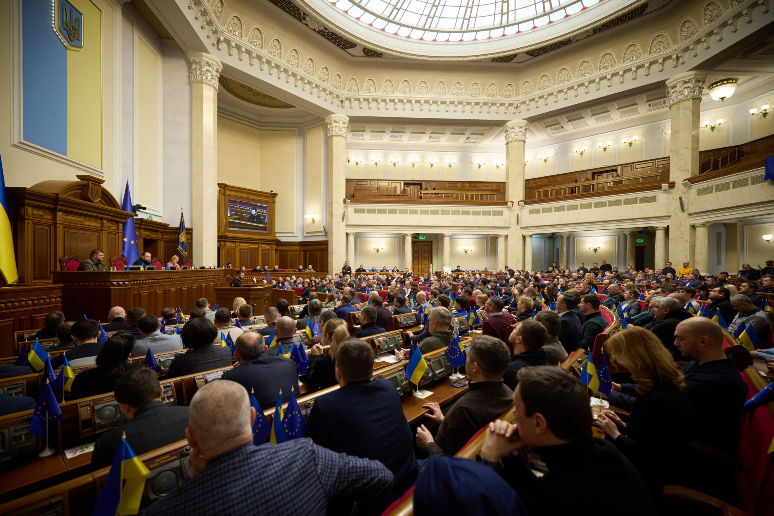 Parlamentul Ucrainei a votat interzicerea Bisericii Ortodoxe subordonate Moscovei - o decizie istorică. Parlamentul Ucrainei a votat interzicerea Bisericii Ortodoxe subordonate Moscovei - o decizie istorică.
