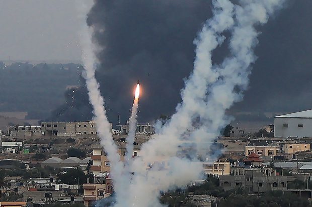 Șeful armatei americane: Nu există semne că „alţi actori” vor să se alăture asaltului Hamas asupra Israelului
