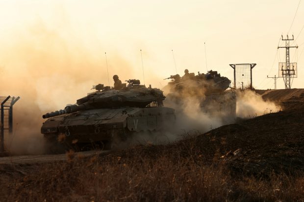 LIVETEXT Israelul, atacat simultan cu rachete din Liban și Fâșia Gaza. Enclava, în pragul unui „dezastru umanitar total”
