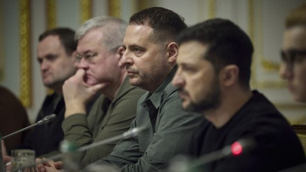 Mâna dreaptă a lui Volodimir Zelenski, acuzat de corupție de milioane de dolari. Cum funcționa mașinăria de spălat bani