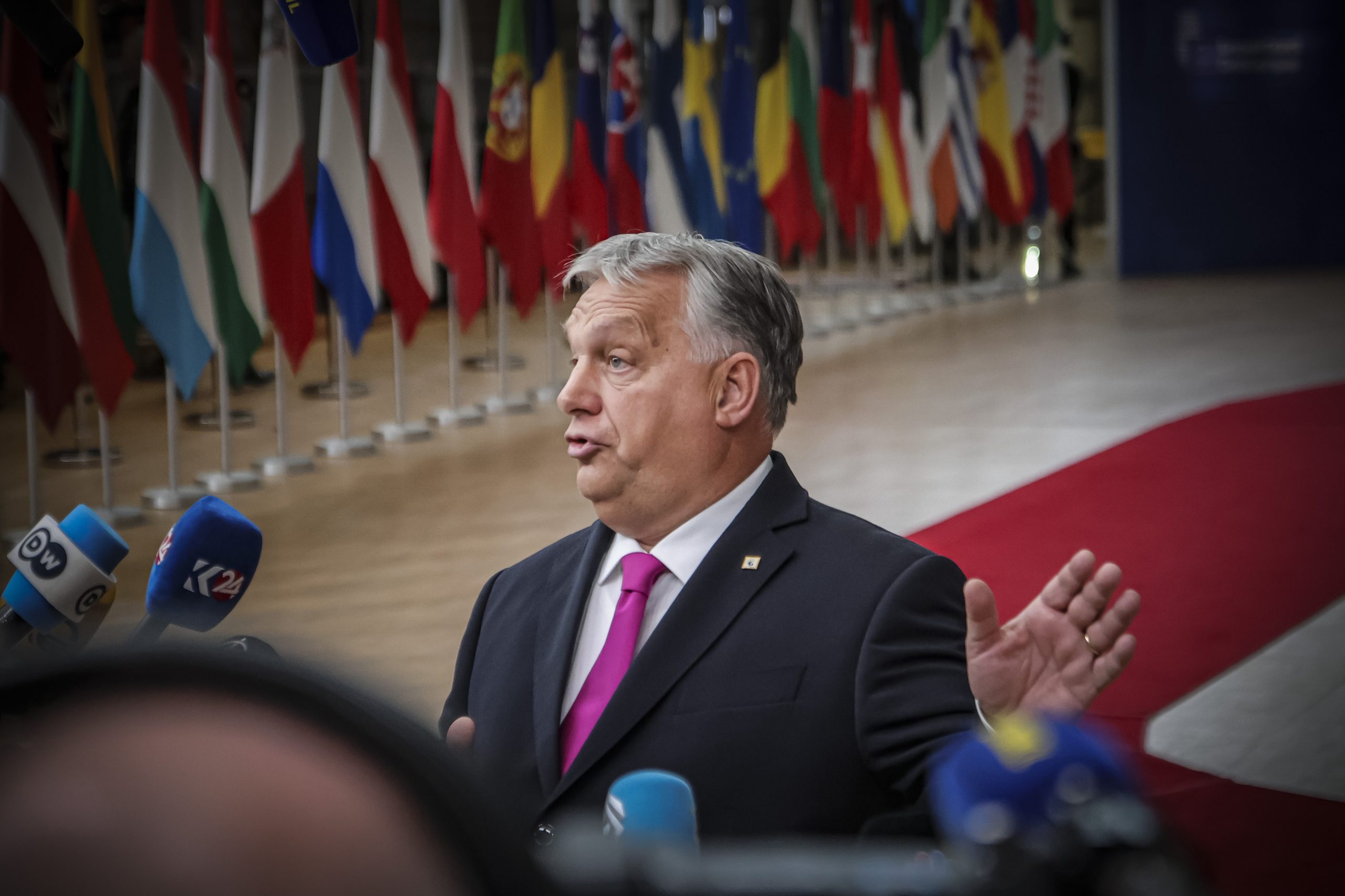 Guvernul lui Viktor Orban organizează o consultare în toată țara despre aderarea Ucrainei la UE Guvernul lui Viktor Orban organizează o consultare în toată țara despre aderarea Ucrainei la UE