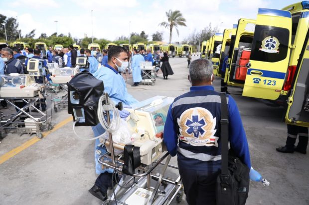 Război Israel-Hamas, ziua 45: 28 de bebeluşi prematuri, transferați din Fâşia Gaza în Egipt. Bilanțul victimelor de la începutul confruntărilor