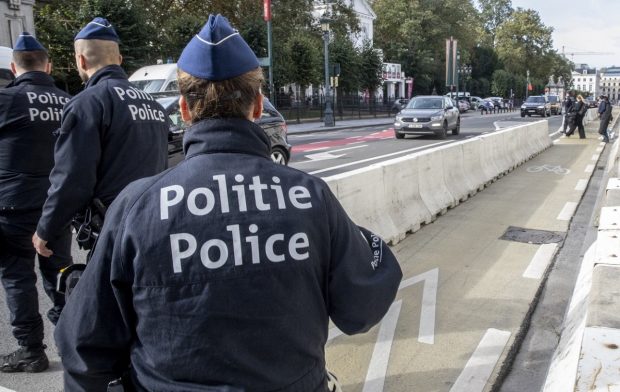 Un român care a fugit 10 ani de poliție prin toată Europa a fost arestat în Belgia și extrădat. Are de executat o pedeapsă de 7,5 ani de închisoare