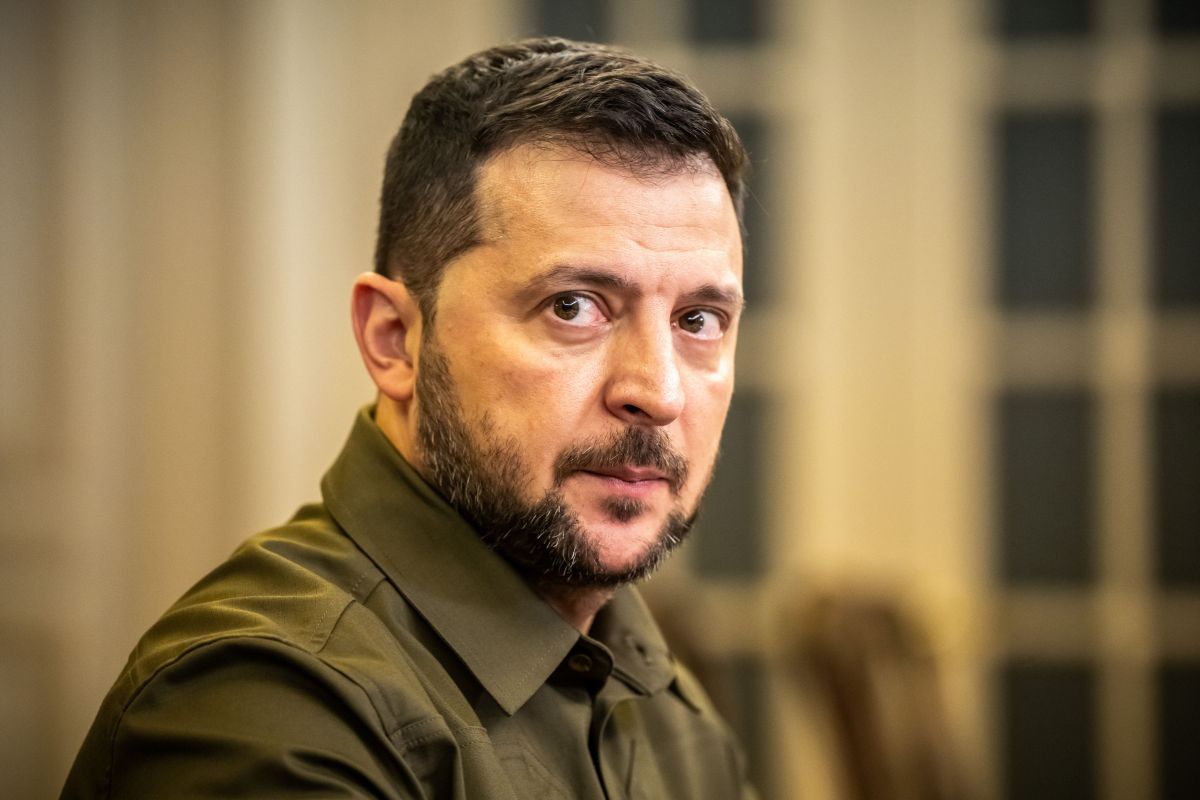 Popularitatea lui Zelenski suferă în Ucraina, iar Rusia plănuiește să profite de diviziunile politice de la Kiev