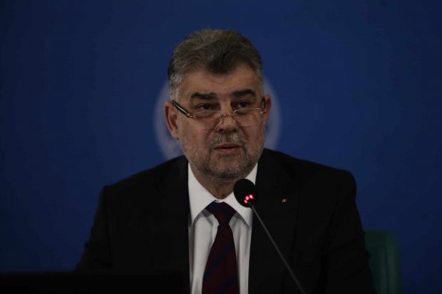 Ciolacu, înaintea ședinței de guvern amânate 9 ore: „O să facem un buget noaptea, ca hoții”. Premierul anunță o creștere economică de 3,4%